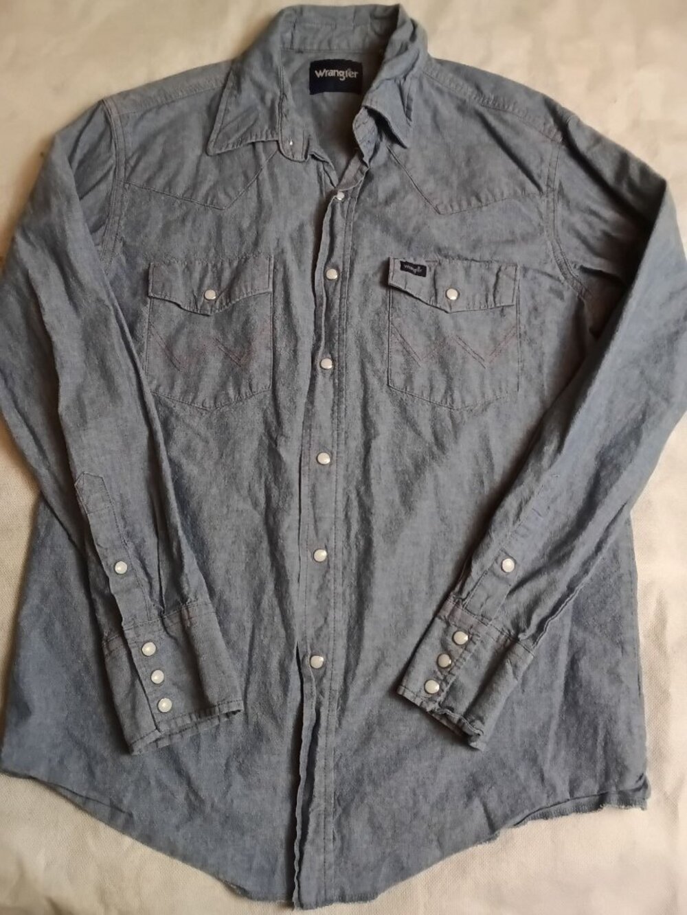 Wrangler Pearl Snap Western Shirt DENIM Mens M Cowboy Rodeo Long Sleeves